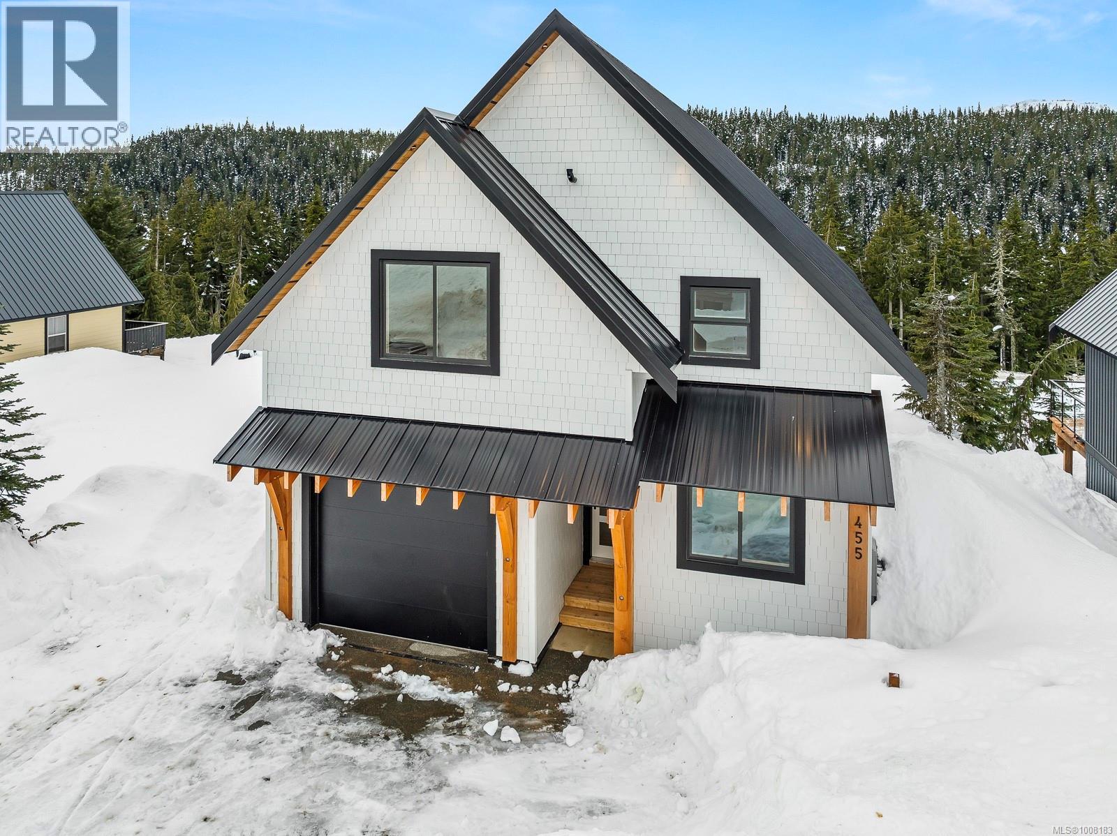 455 ARROWSMITH Ridge, Courtenay