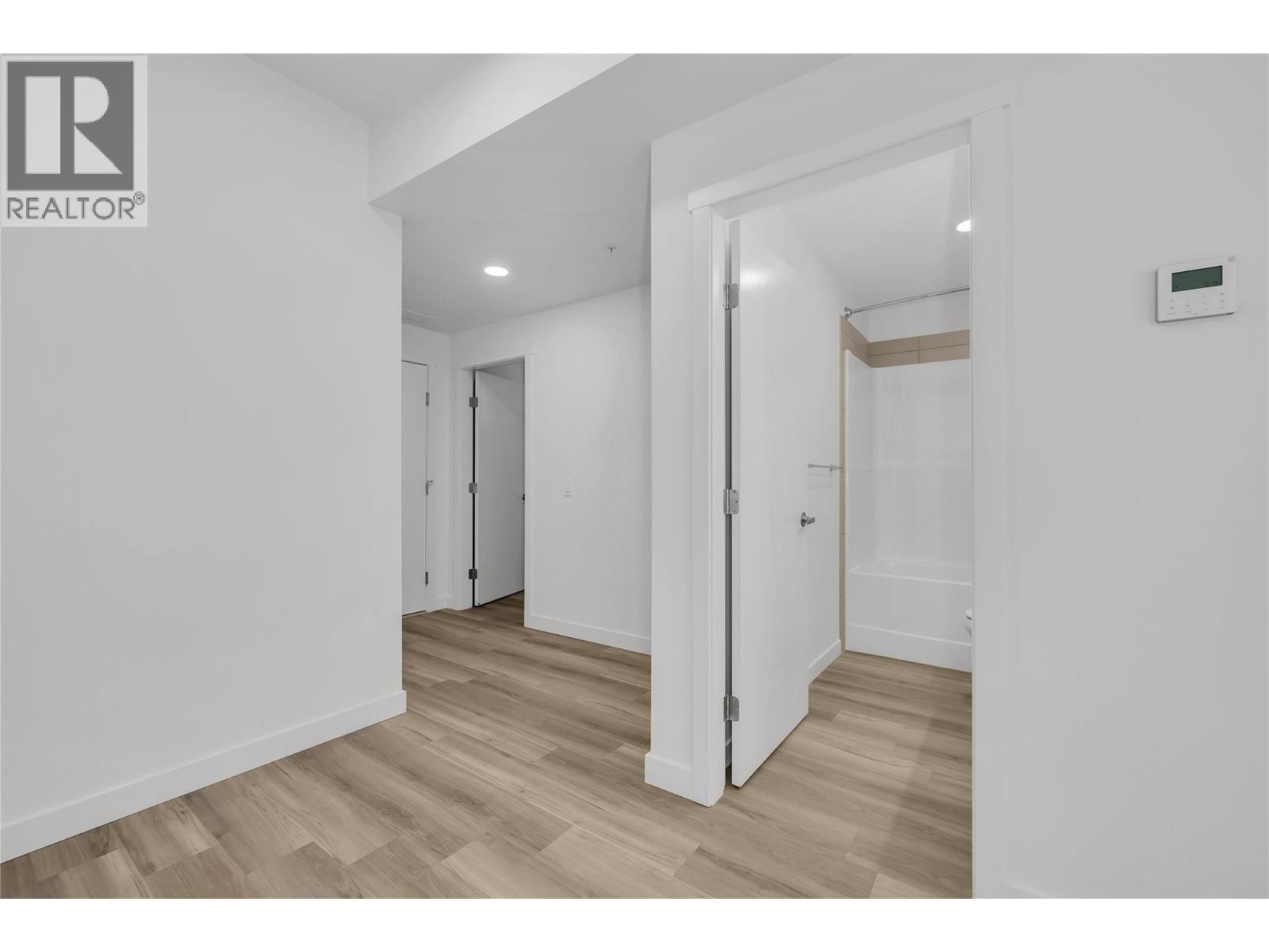 118 1057 Frost Road, Kelowna