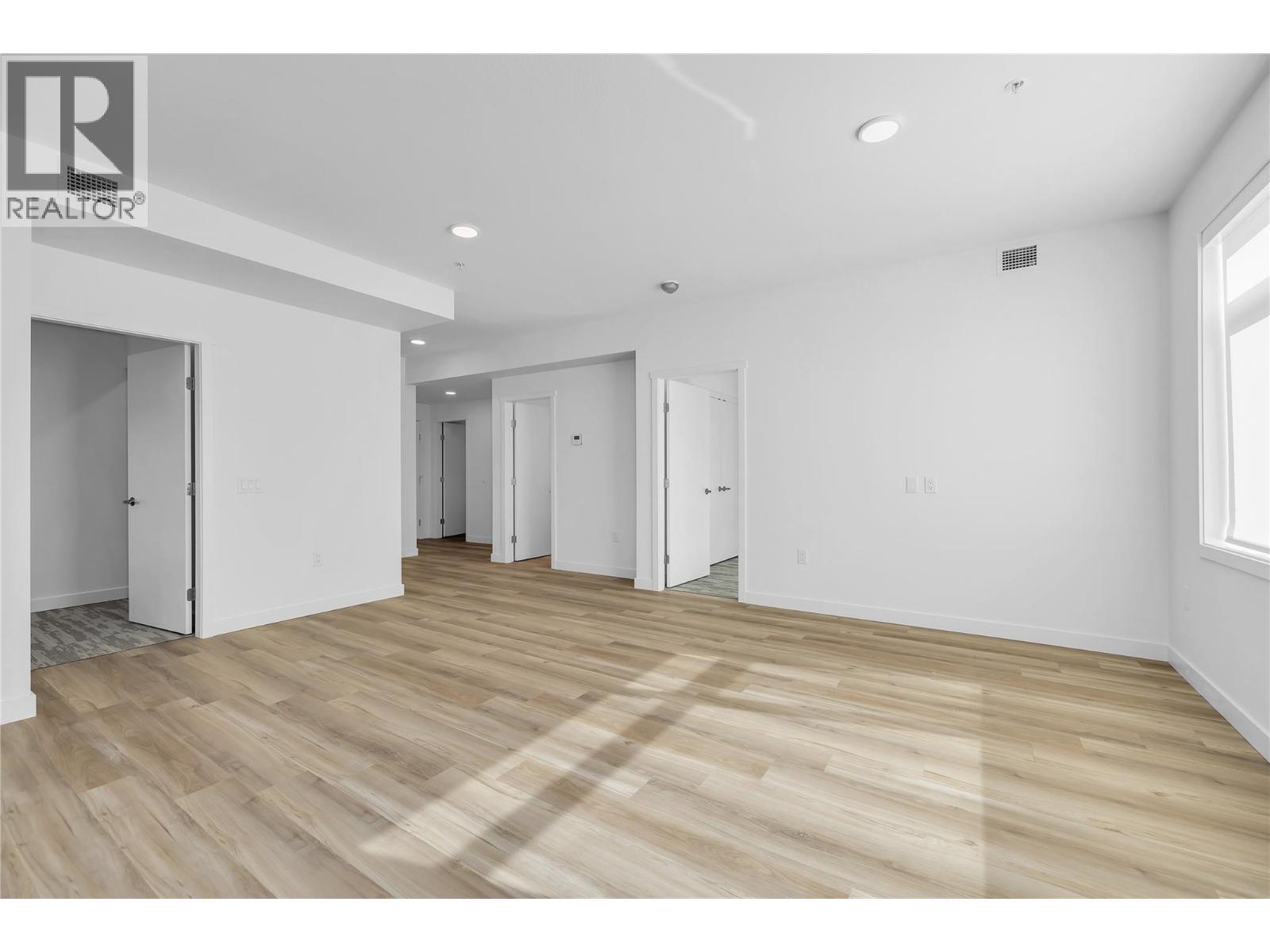 118 1057 Frost Road, Kelowna