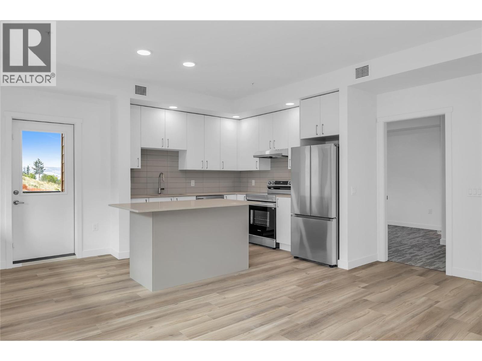 118 1057 Frost Road, Kelowna