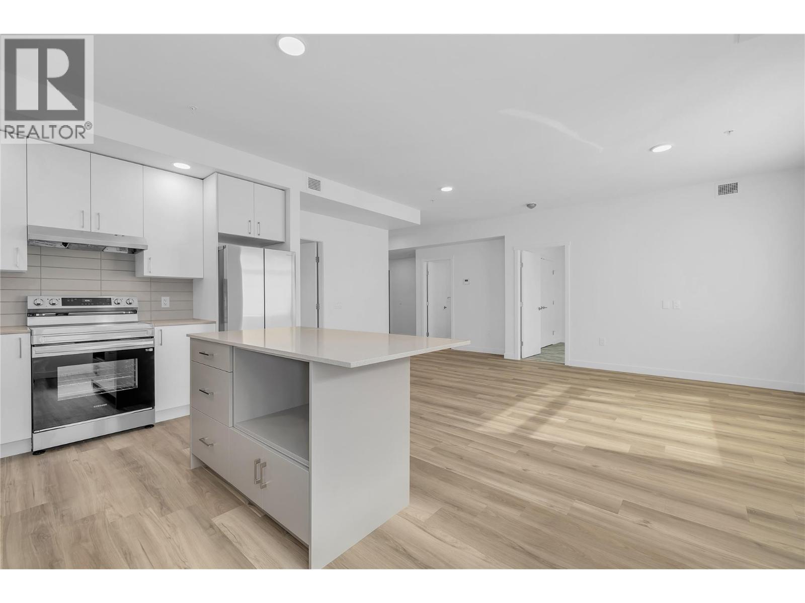 118 1057 Frost Road, Kelowna