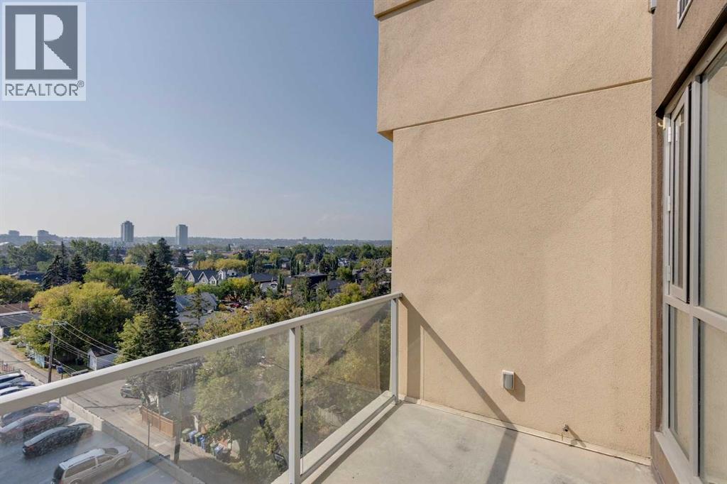 Single Family House for Sale in    Avenue NW Hillhurst Calgary 