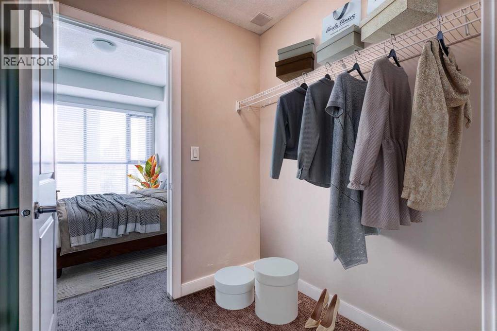 Single Family House for Sale in    Avenue NW Hillhurst Calgary 