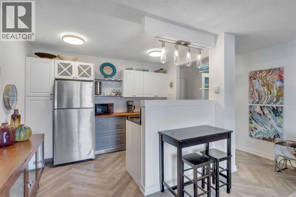 Single Family House for Sale in    Avenue SW Sunalta Calgary 