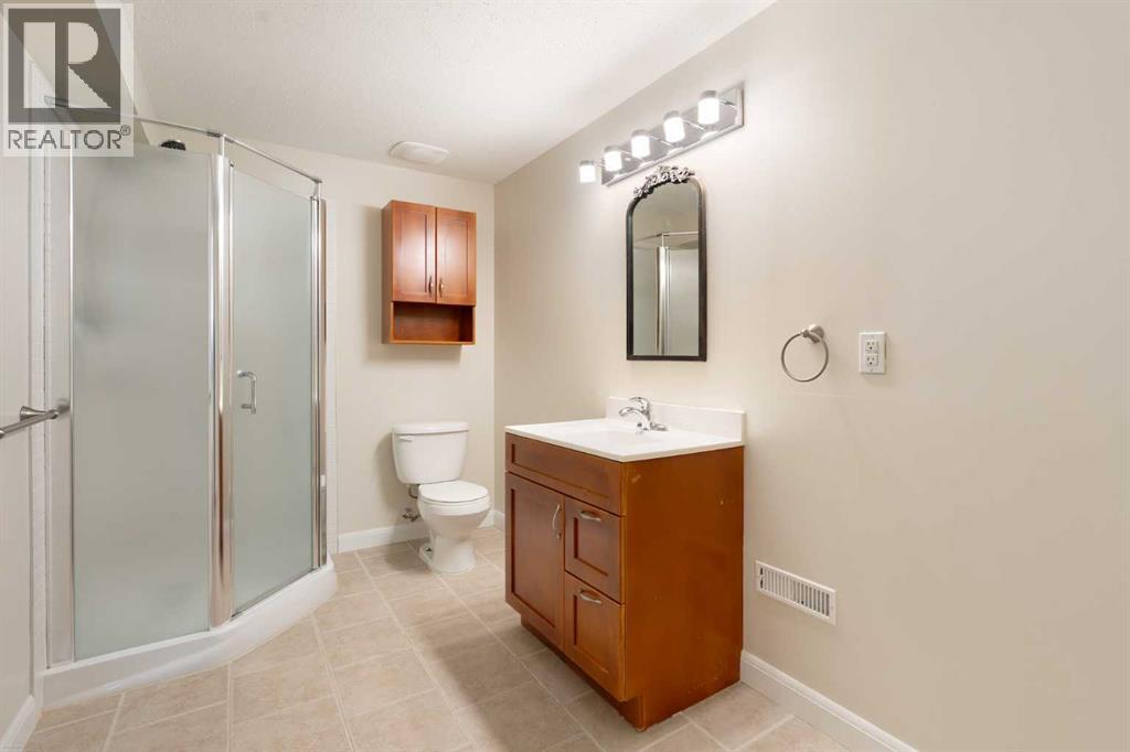 Single Family House for Sale in  Tuscany Ridge Heights NW Tuscany Calgary 