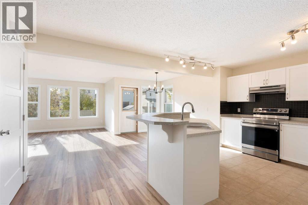 Single Family House for Sale in  Tuscany Ridge Heights NW Tuscany Calgary 