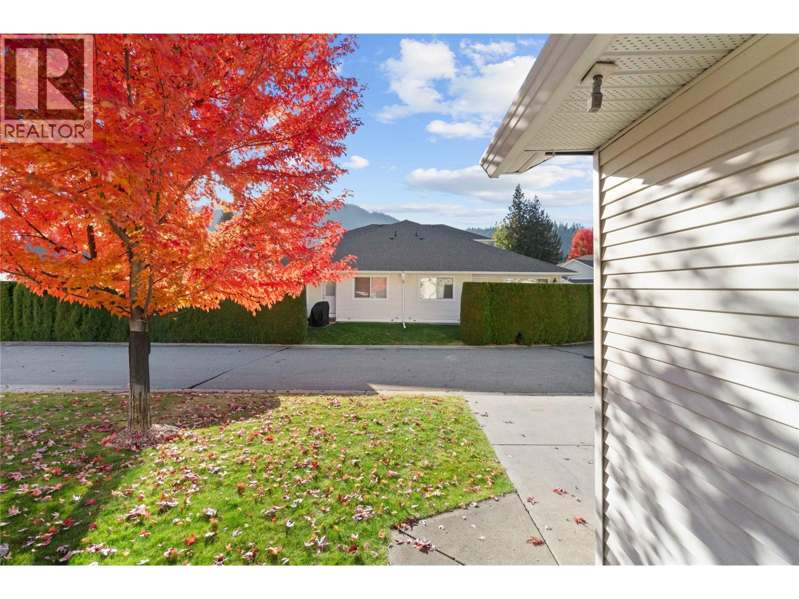 124 222 Martin Street, Sicamous