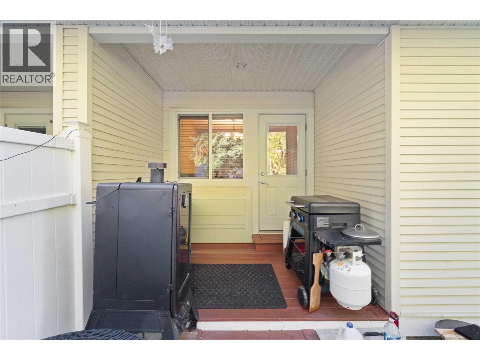 124 222 Martin Street, Sicamous