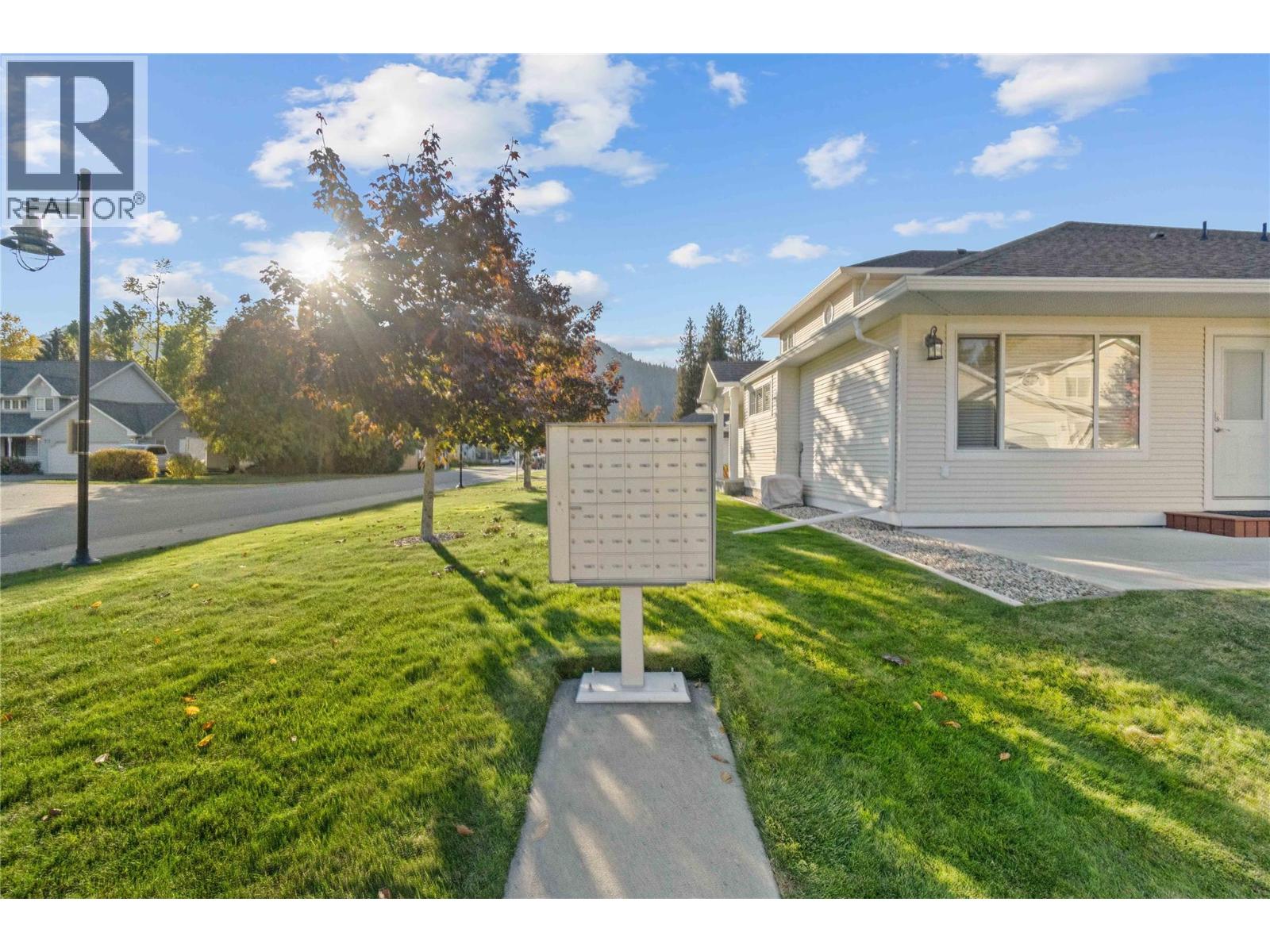 124 222 Martin Street, Sicamous