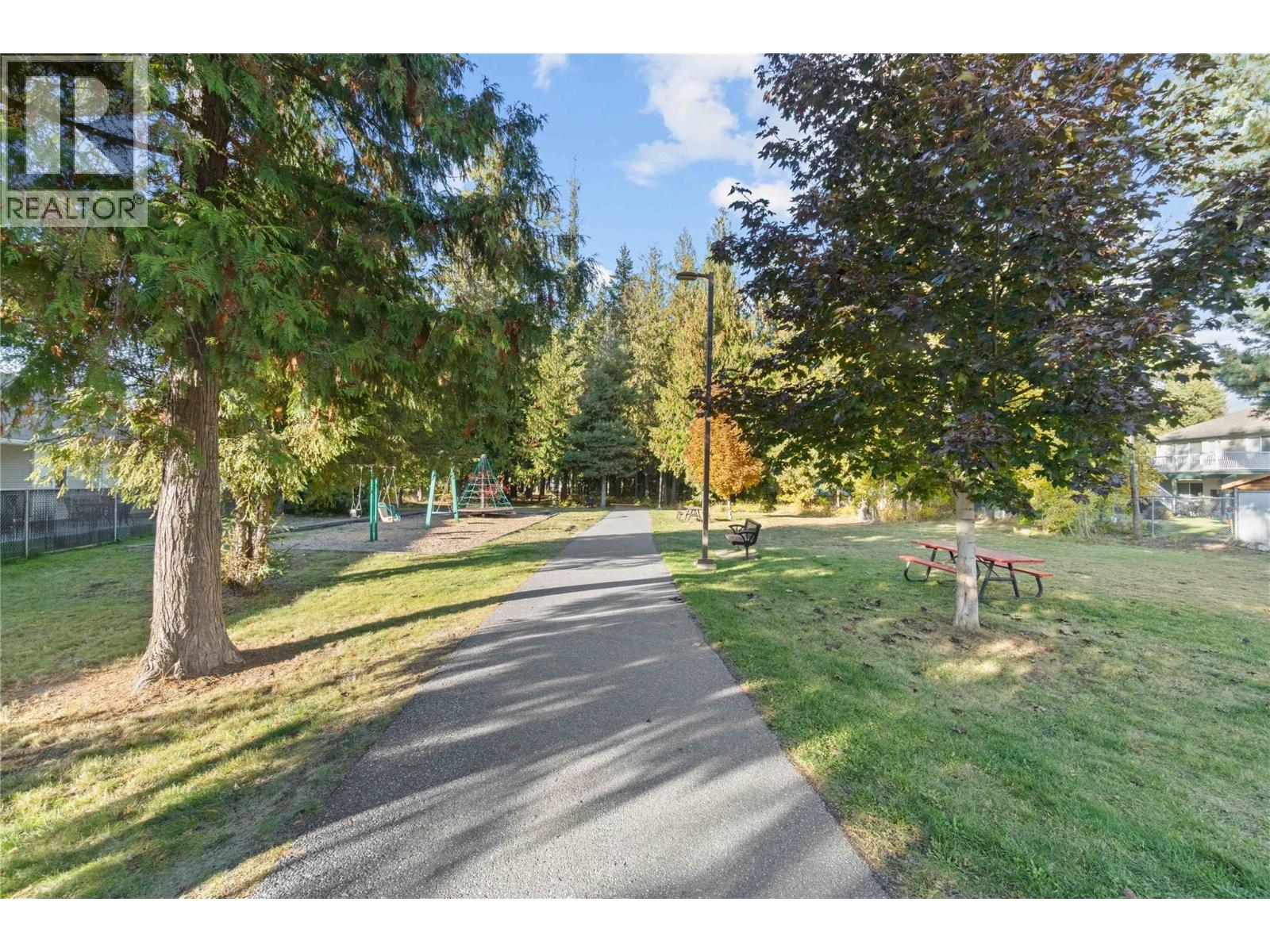 124 222 Martin Street, Sicamous
