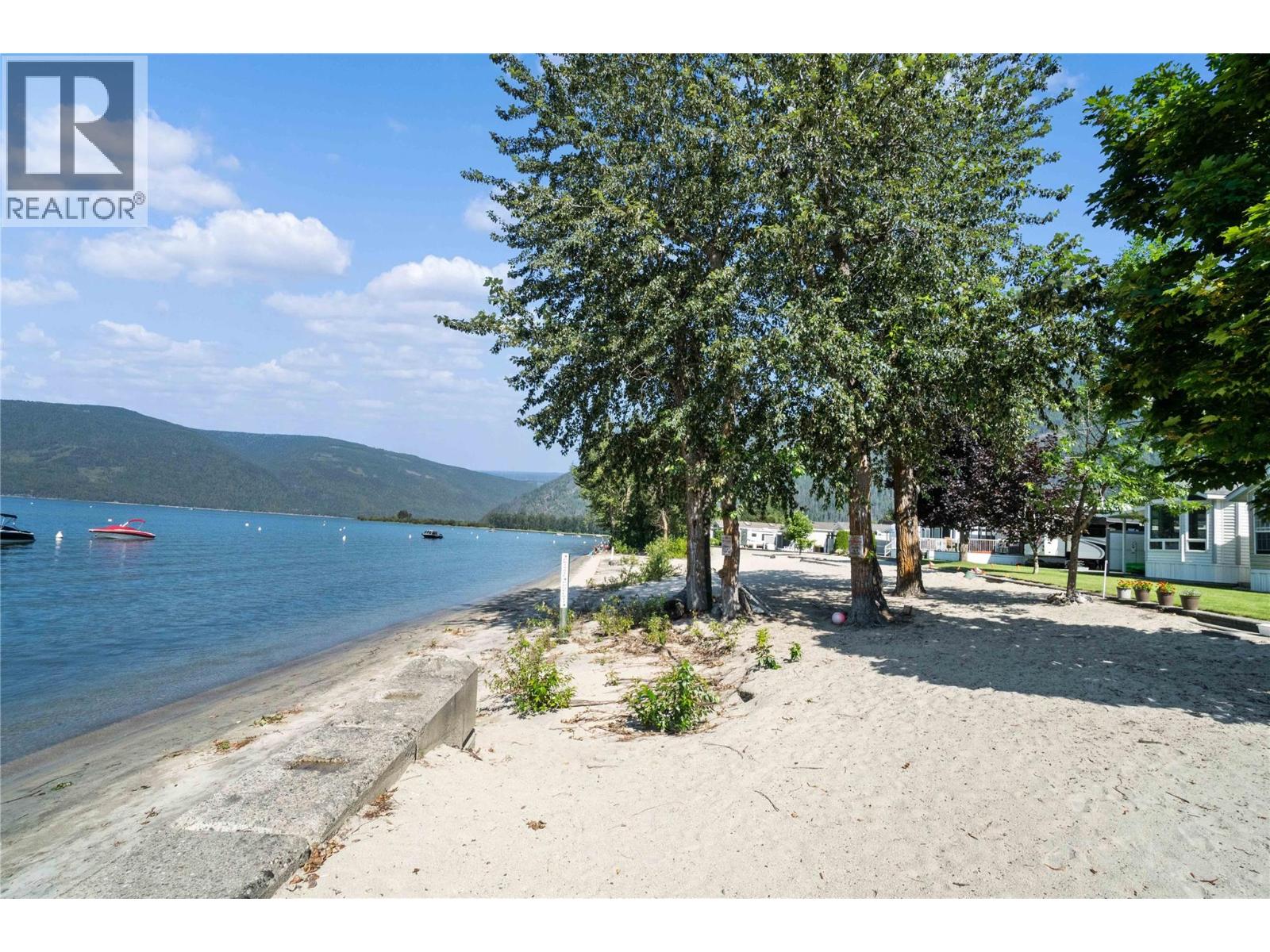 124 222 Martin Street, Sicamous