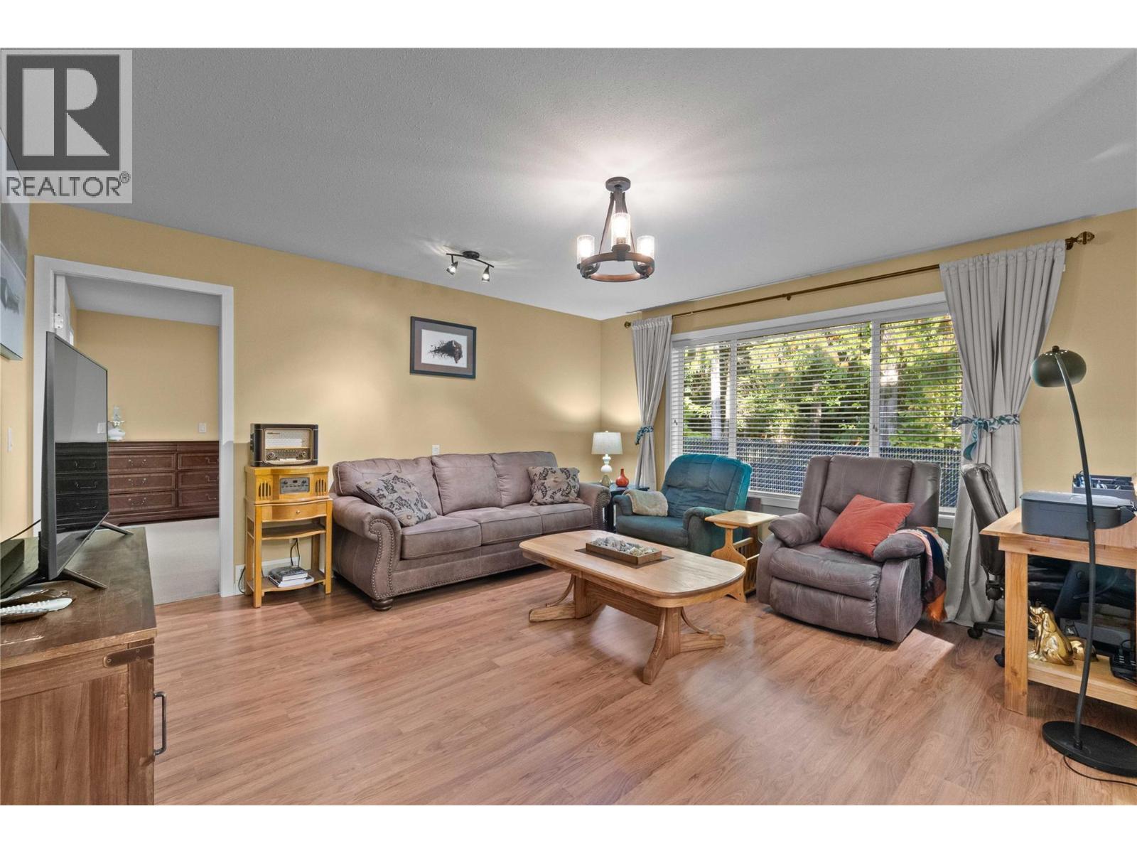 124 222 Martin Street, Sicamous