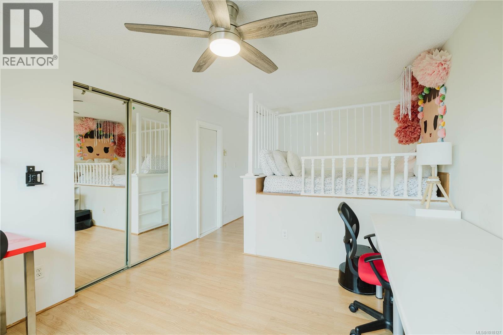 #3 740 WILSON ST - 17