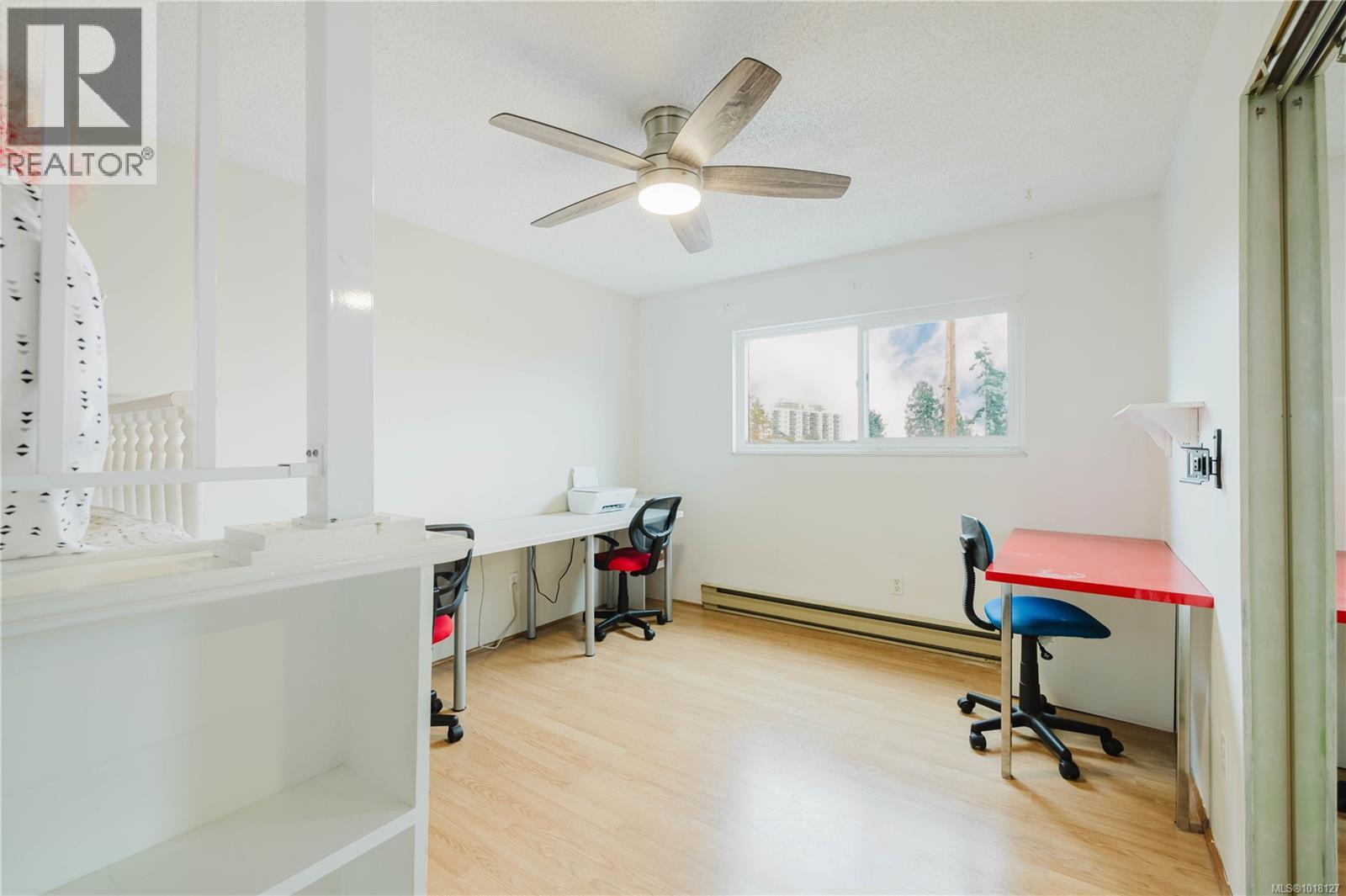 #3 740 WILSON ST - 18