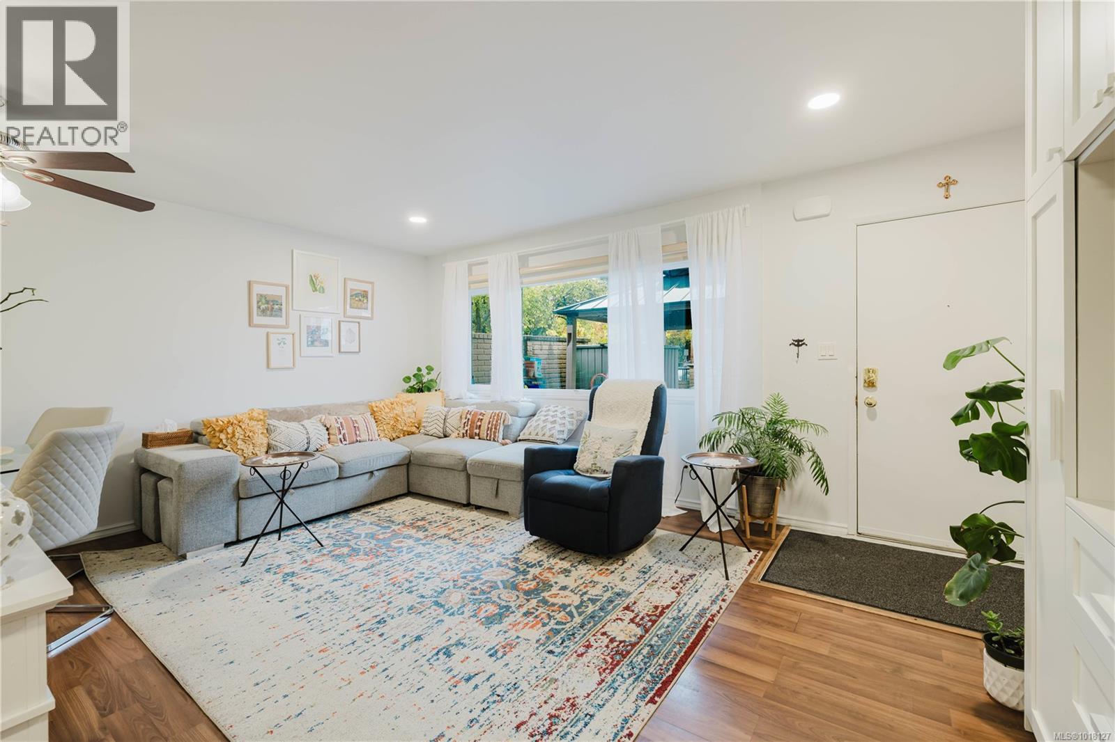 #3 740 WILSON ST - 6