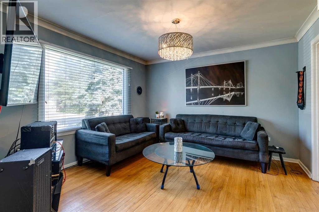 Single Family House Bungalow for Sale in   Avenue NW Capitol Hill Calgary 