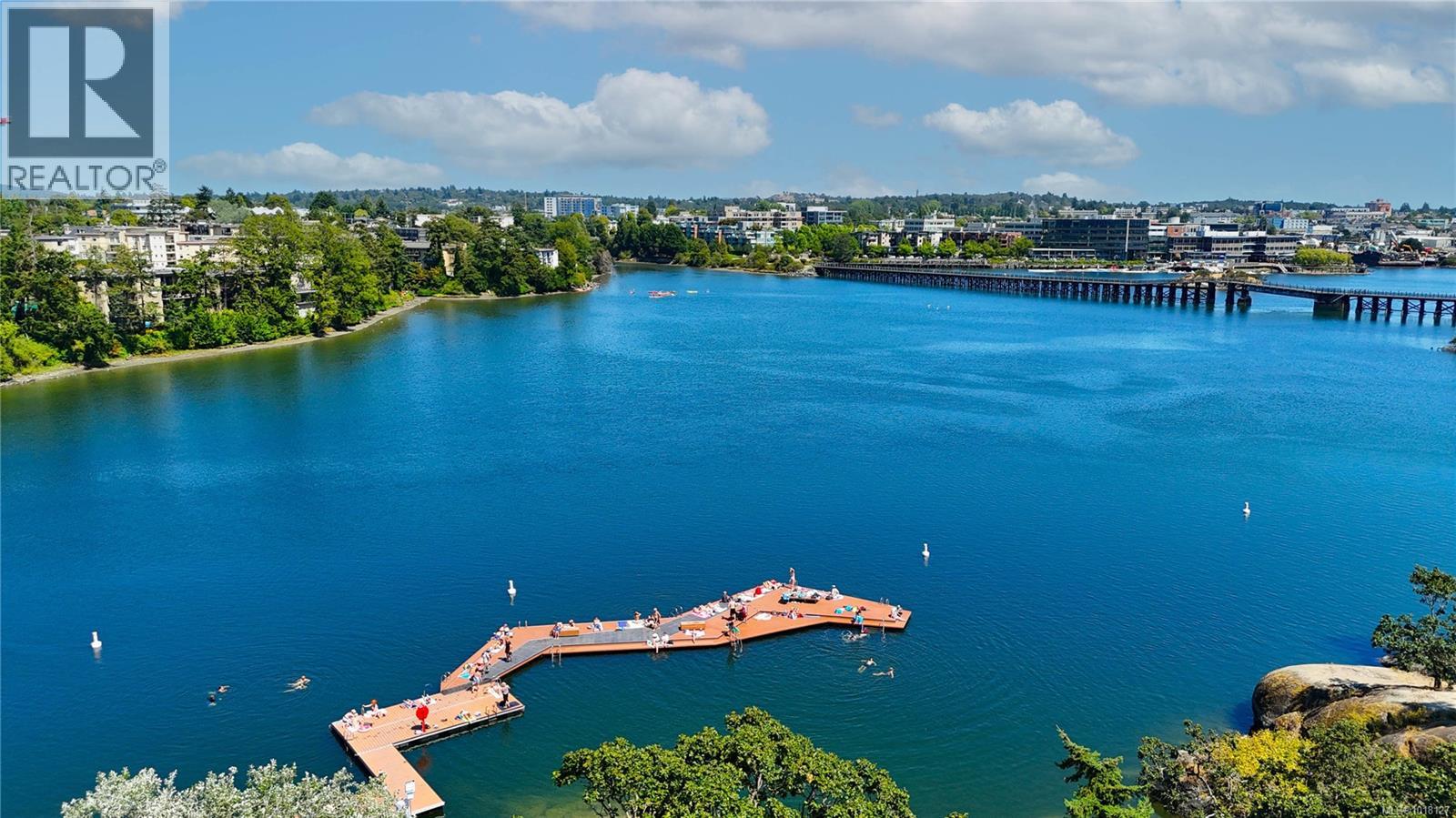 #3 740 WILSON ST - 26