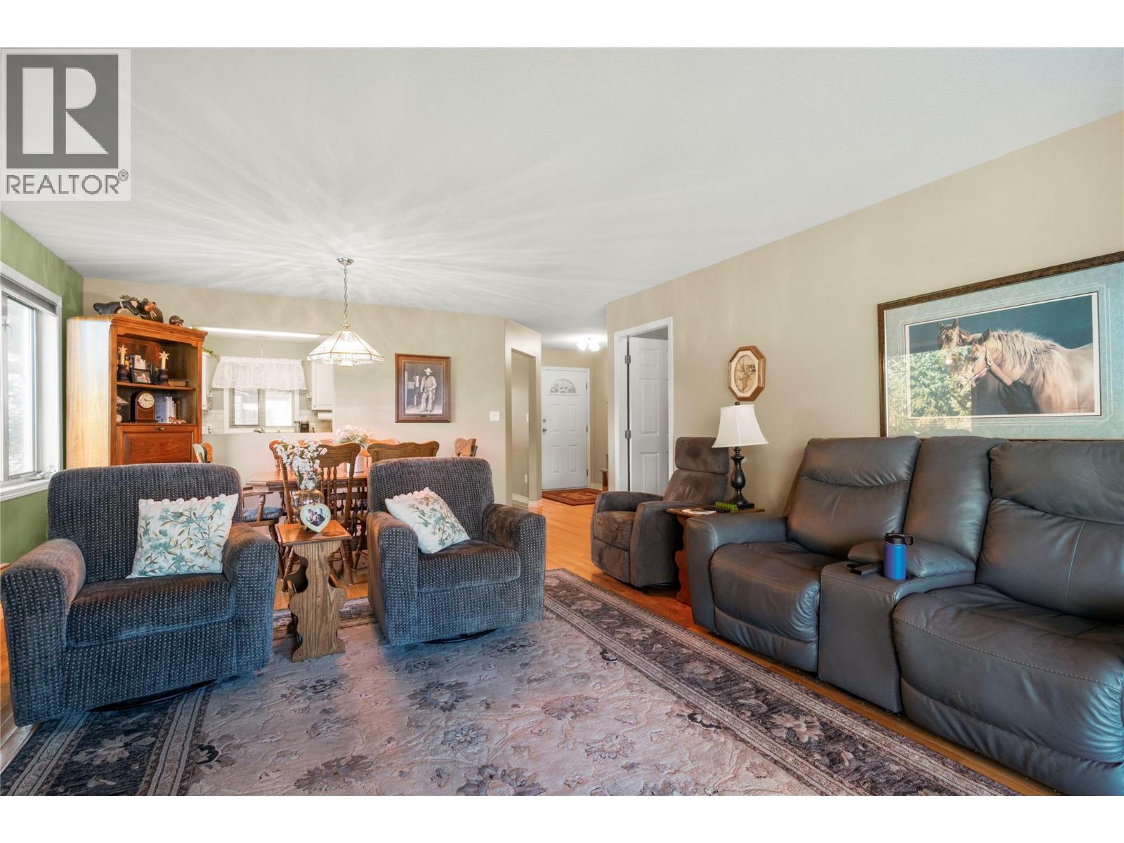 4483 14 Street NE, Salmon Arm