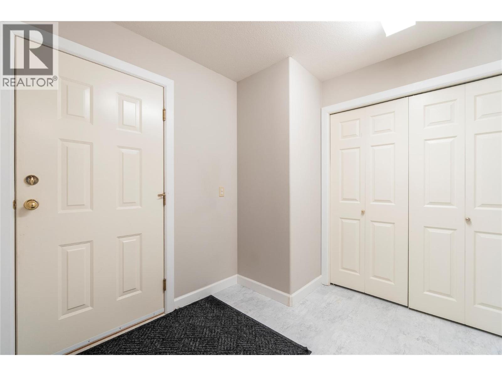 4483 14 Street NE, Salmon Arm