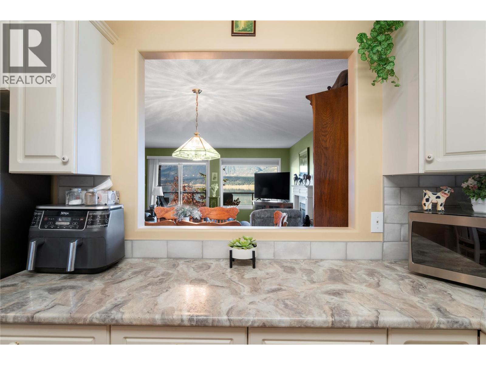 4483 14 Street NE, Salmon Arm