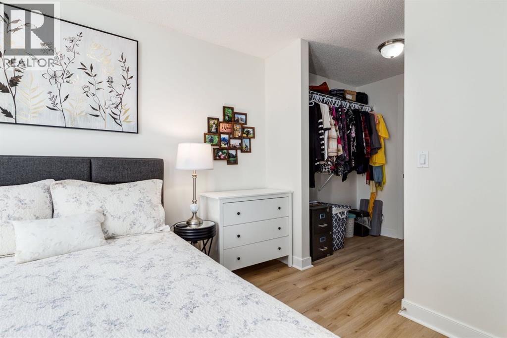 Single Family House for Sale in    Avenue SW Garrison Woods Calgary 