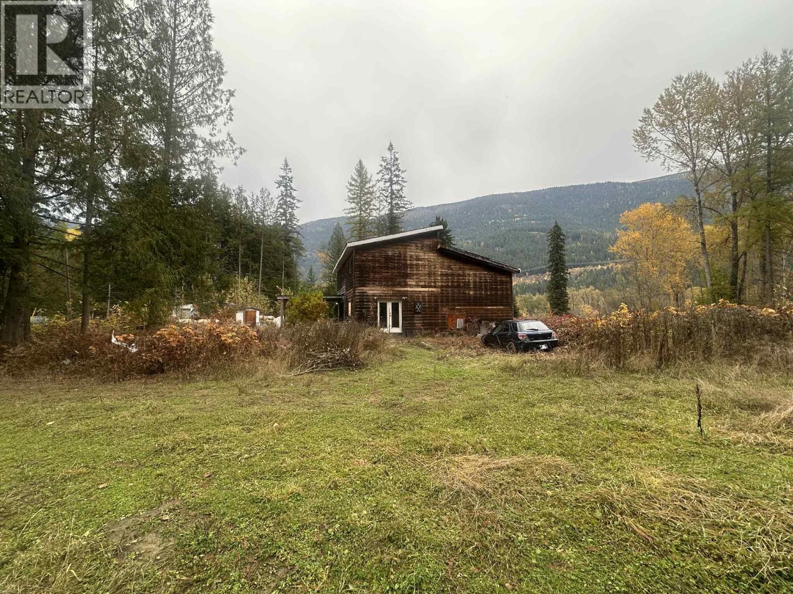 2349 Slocan Valley West Road, Slocan Park