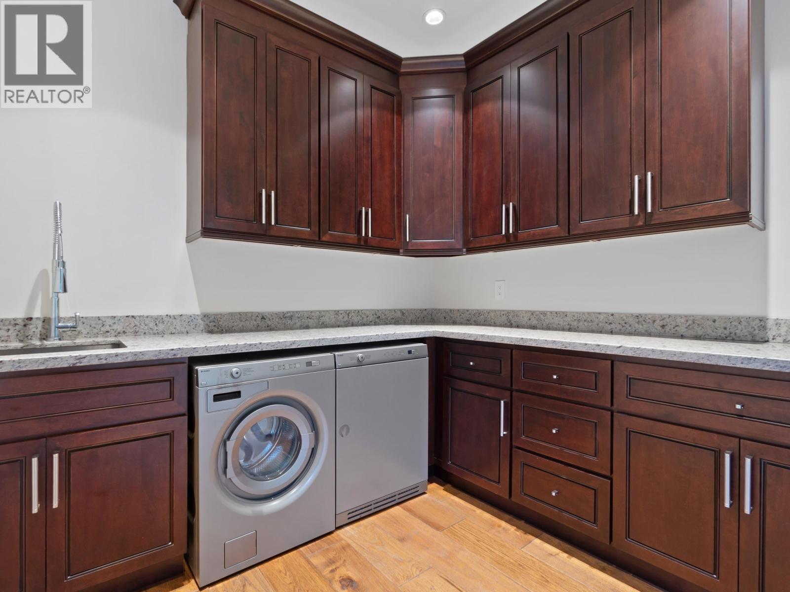 1760 29TH STREET, West Vancouver