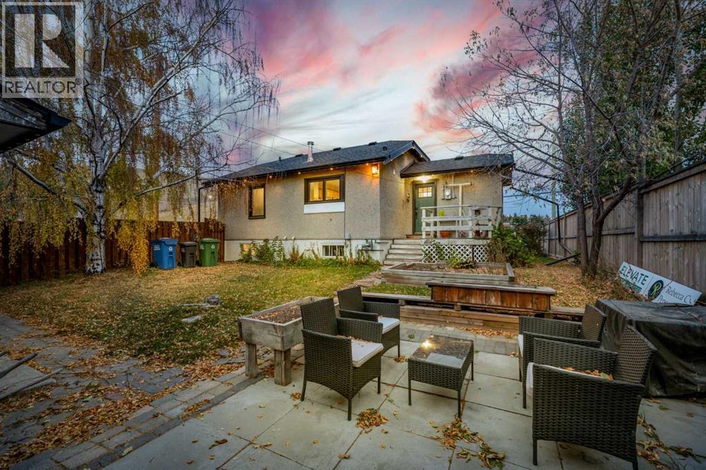 313 Ross Avenue, Cochrane