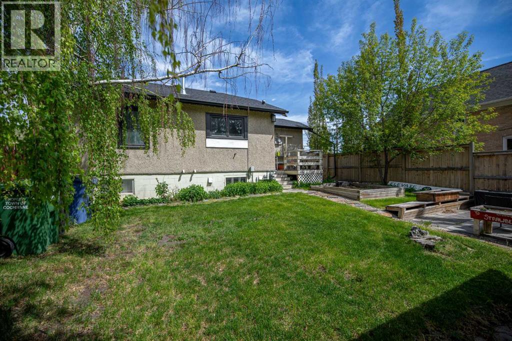 313 Ross Avenue, Cochrane