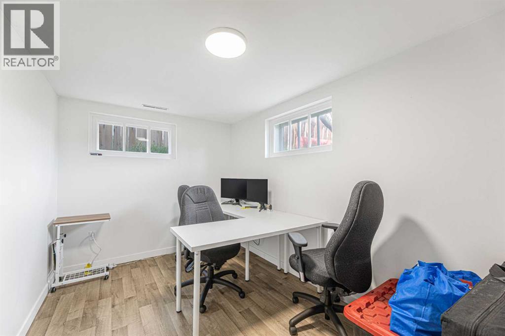 313 Ross Avenue, Cochrane