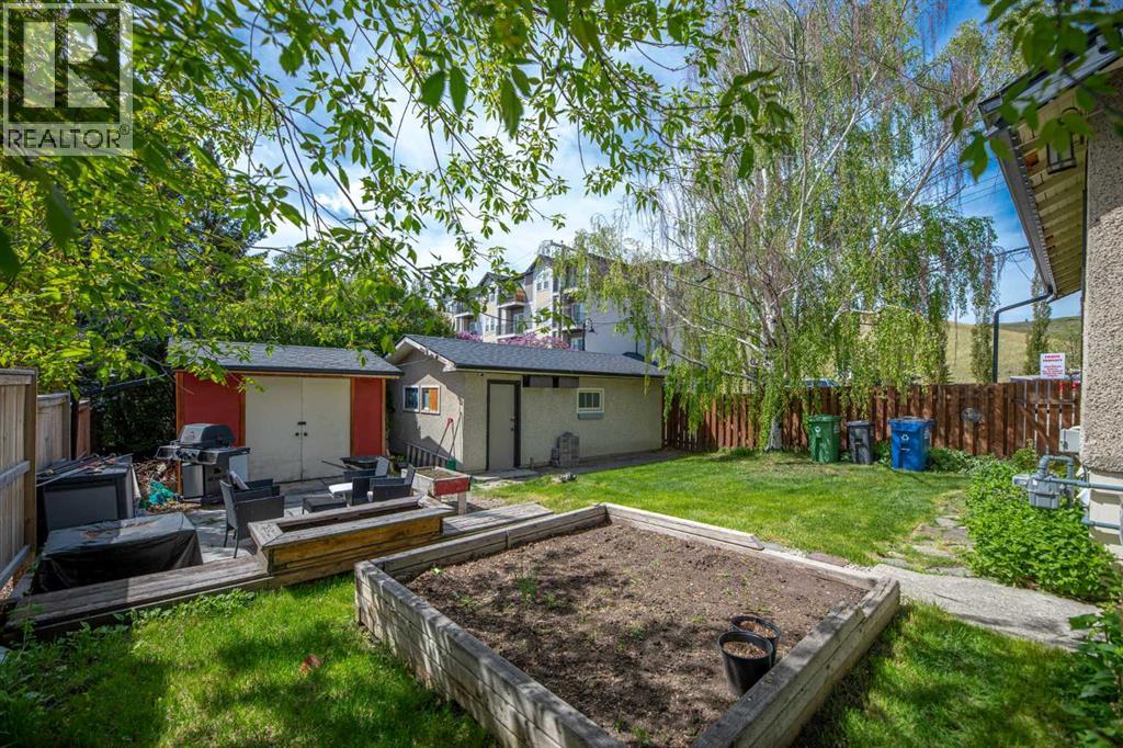 313 Ross Avenue, Cochrane