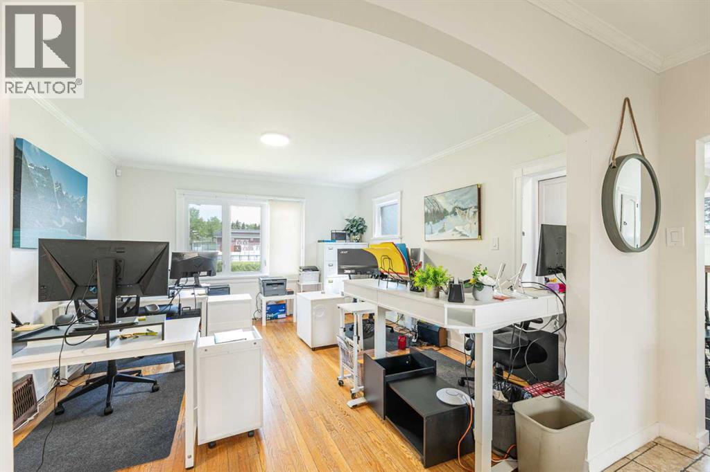 313 Ross Avenue, Cochrane