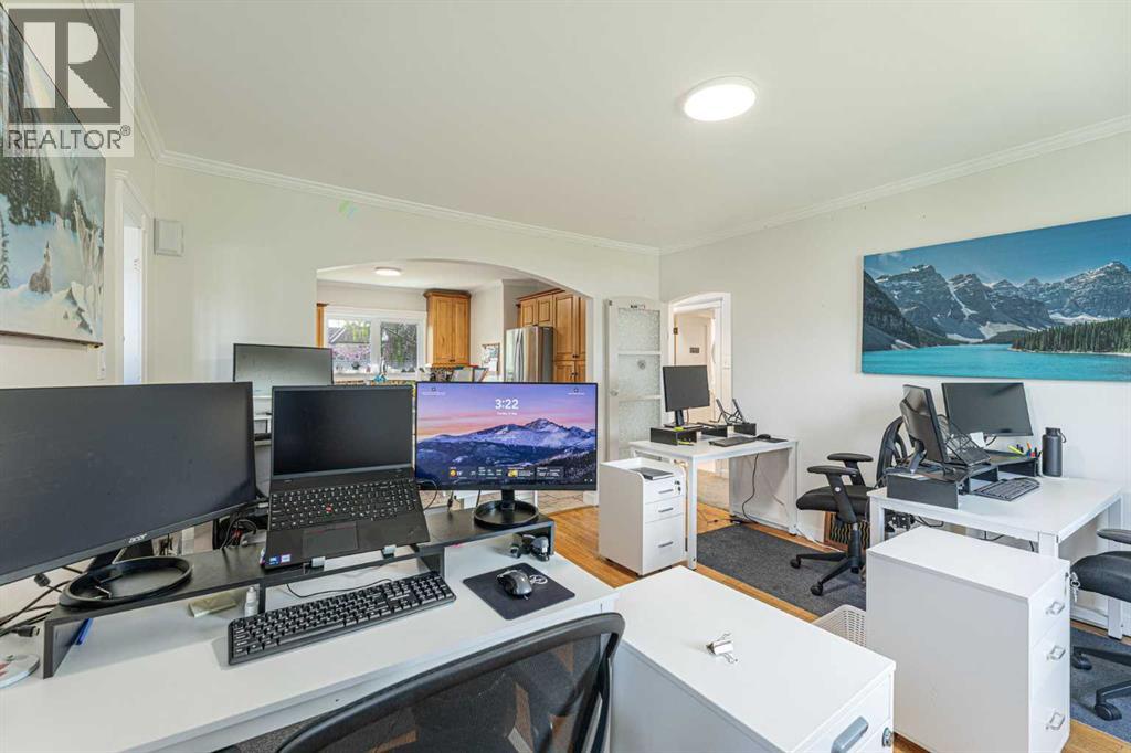 313 Ross Avenue, Cochrane