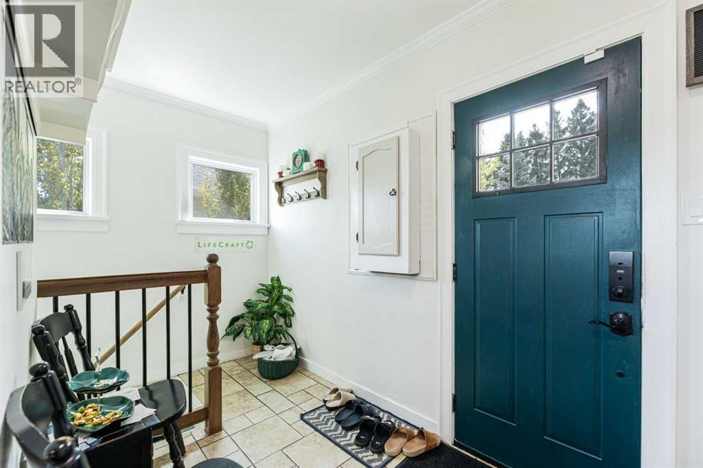 313 Ross Avenue, Cochrane