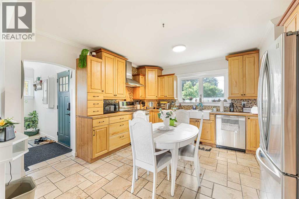 313 Ross Avenue, Cochrane