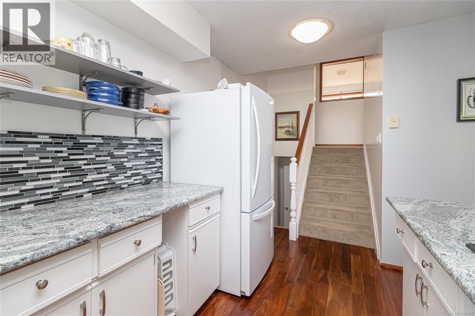 19 278 Island Highway, View Royal