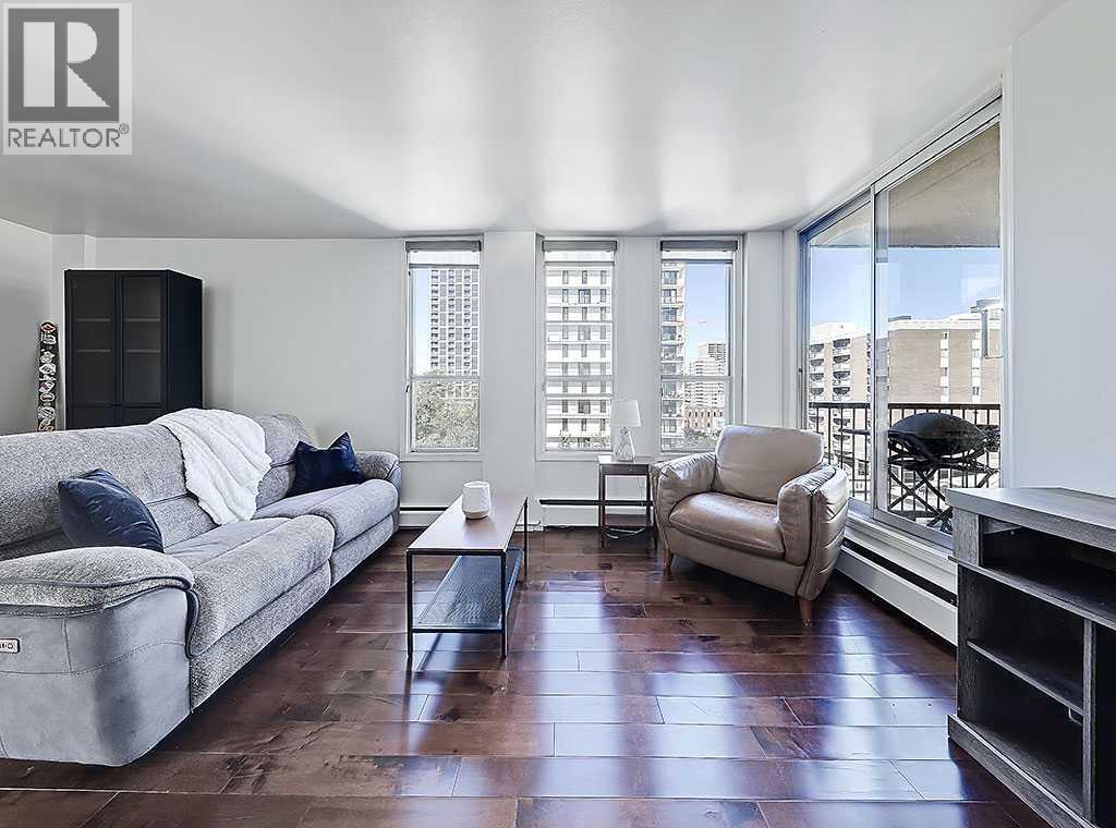 Single Family House for Sale in    Avenue SW Beltline Calgary 