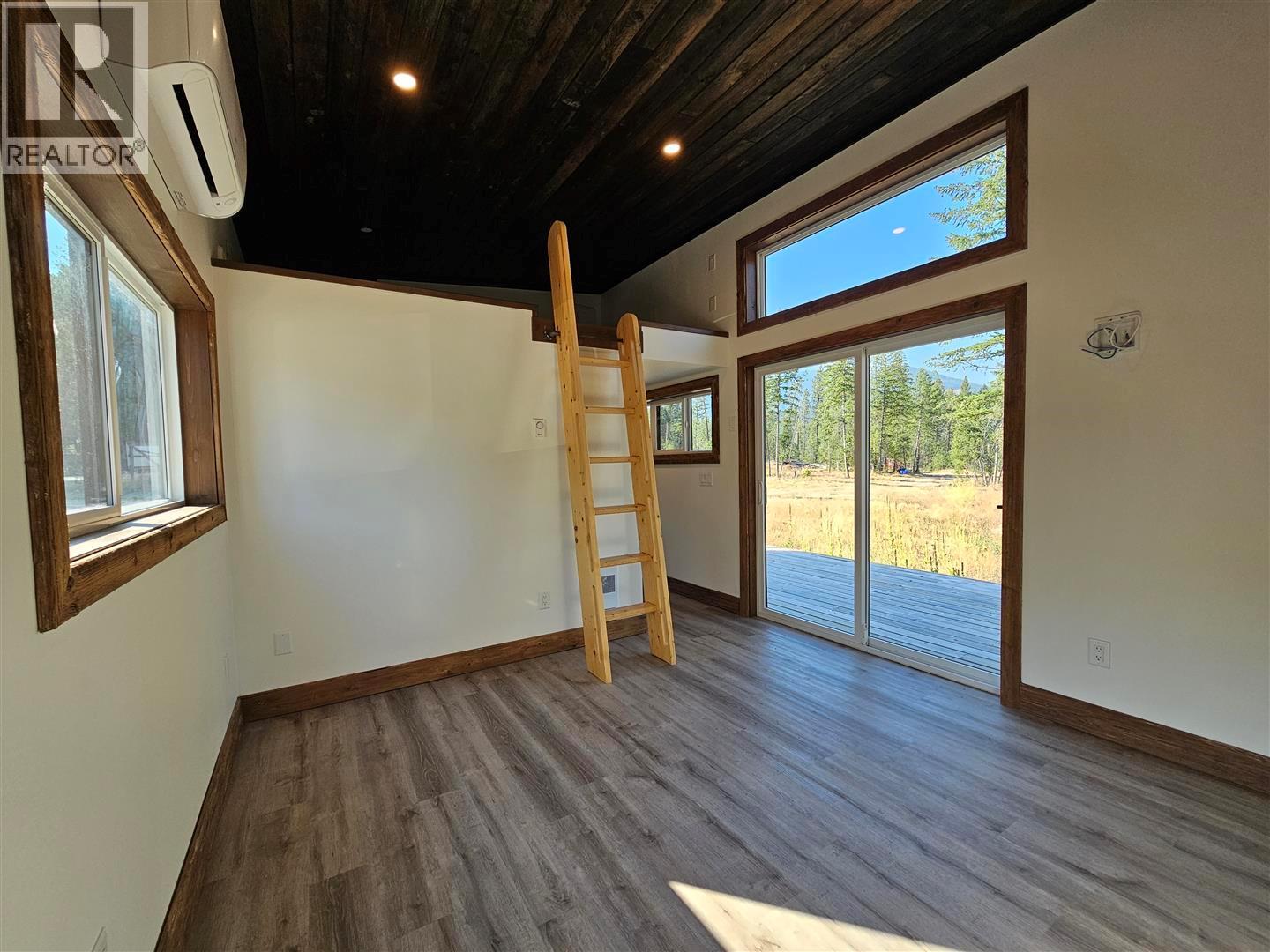 5533 33 Highway Unit# 1, Beaverdell