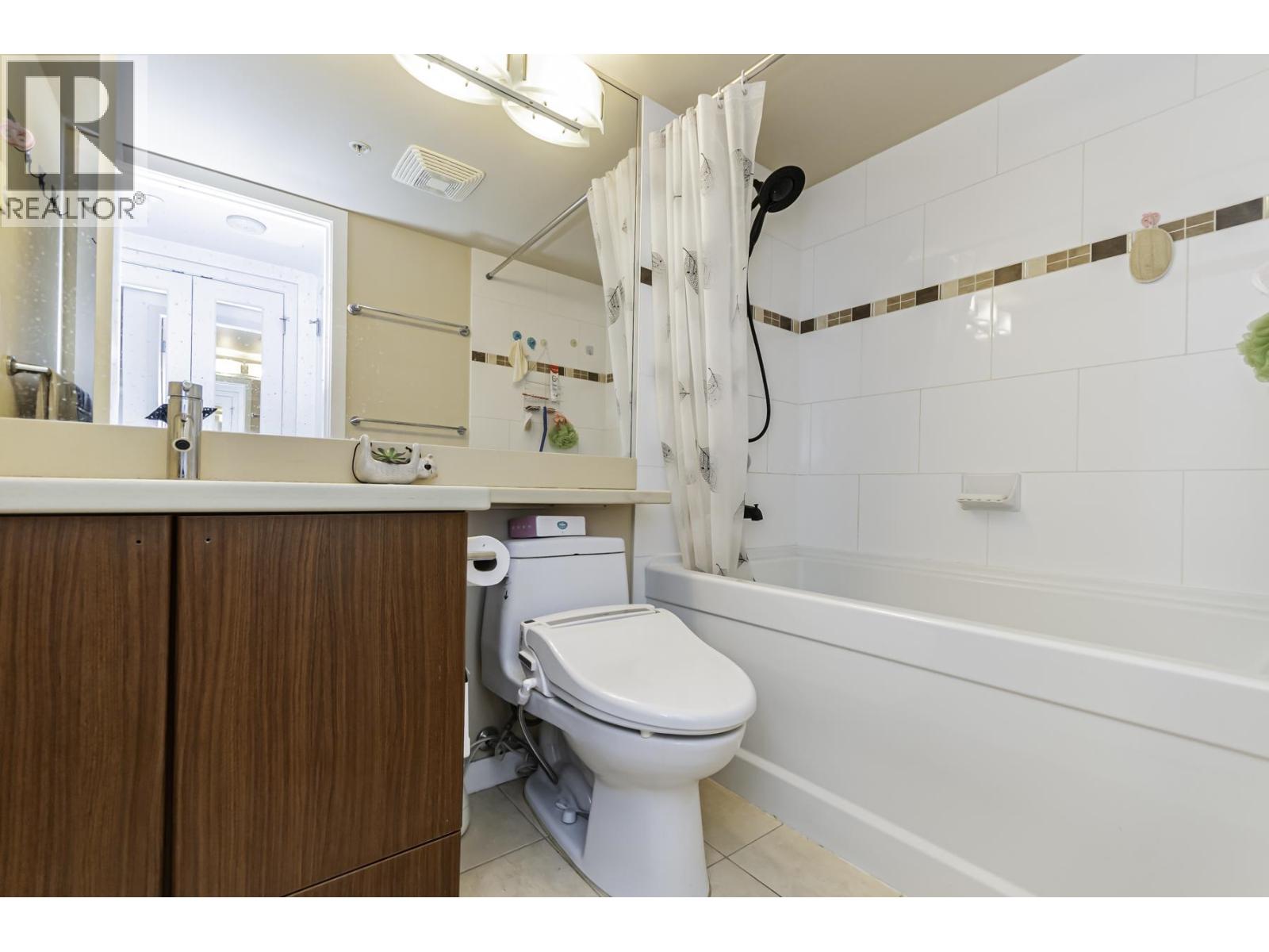 #1001-8160 LANSDOWNE Road, Richmond