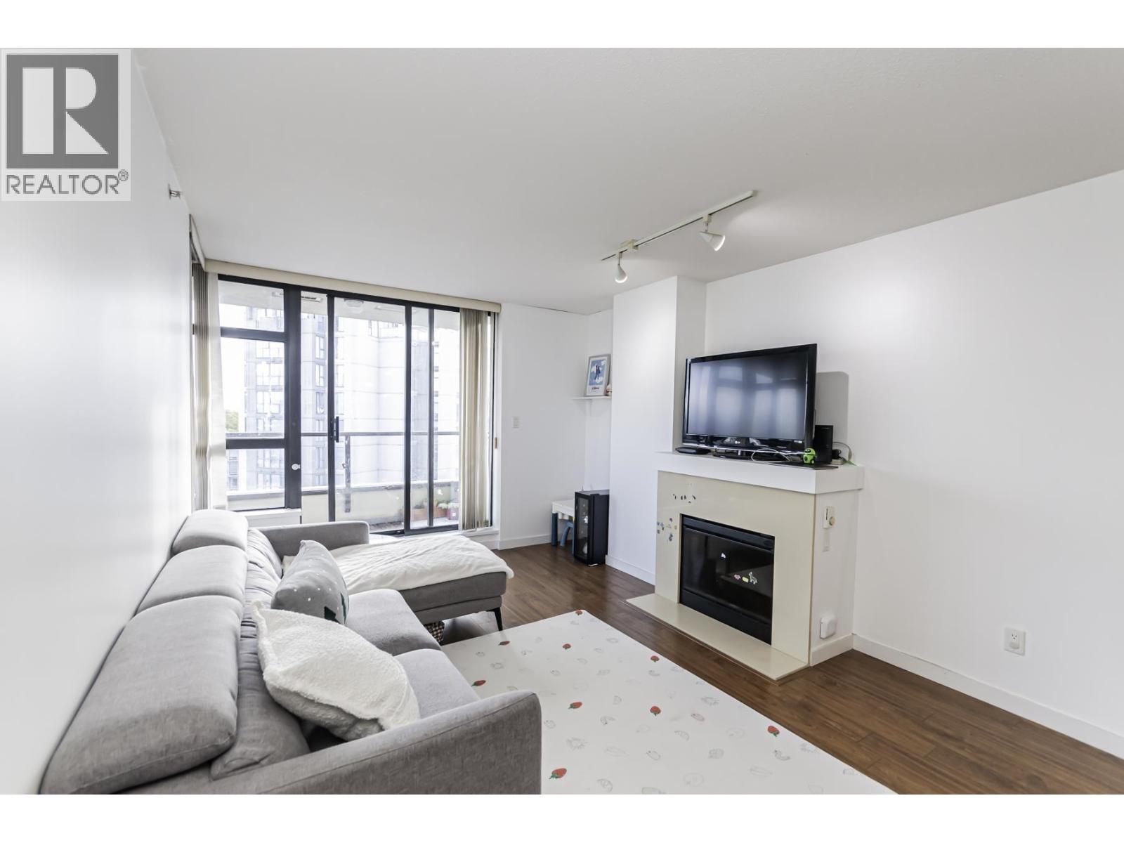 #1001-8160 LANSDOWNE Road, Richmond