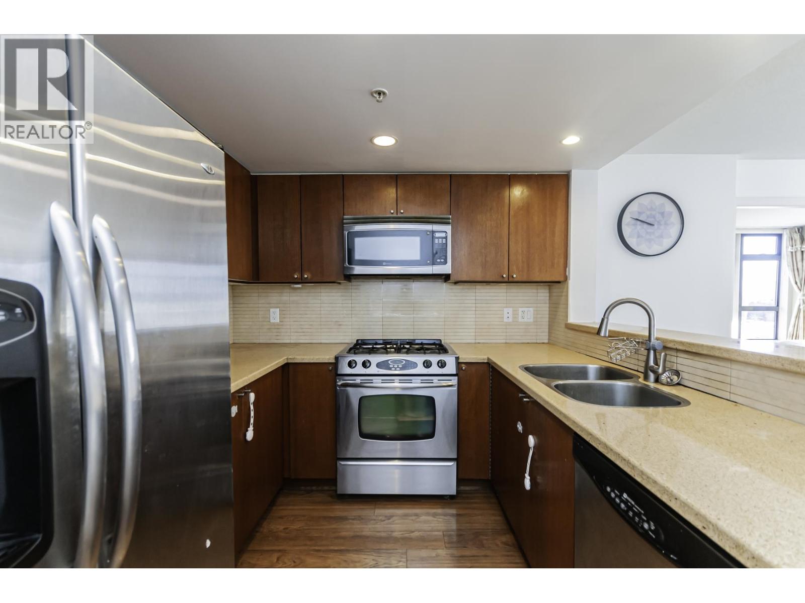 #1001-8160 LANSDOWNE Road, Richmond