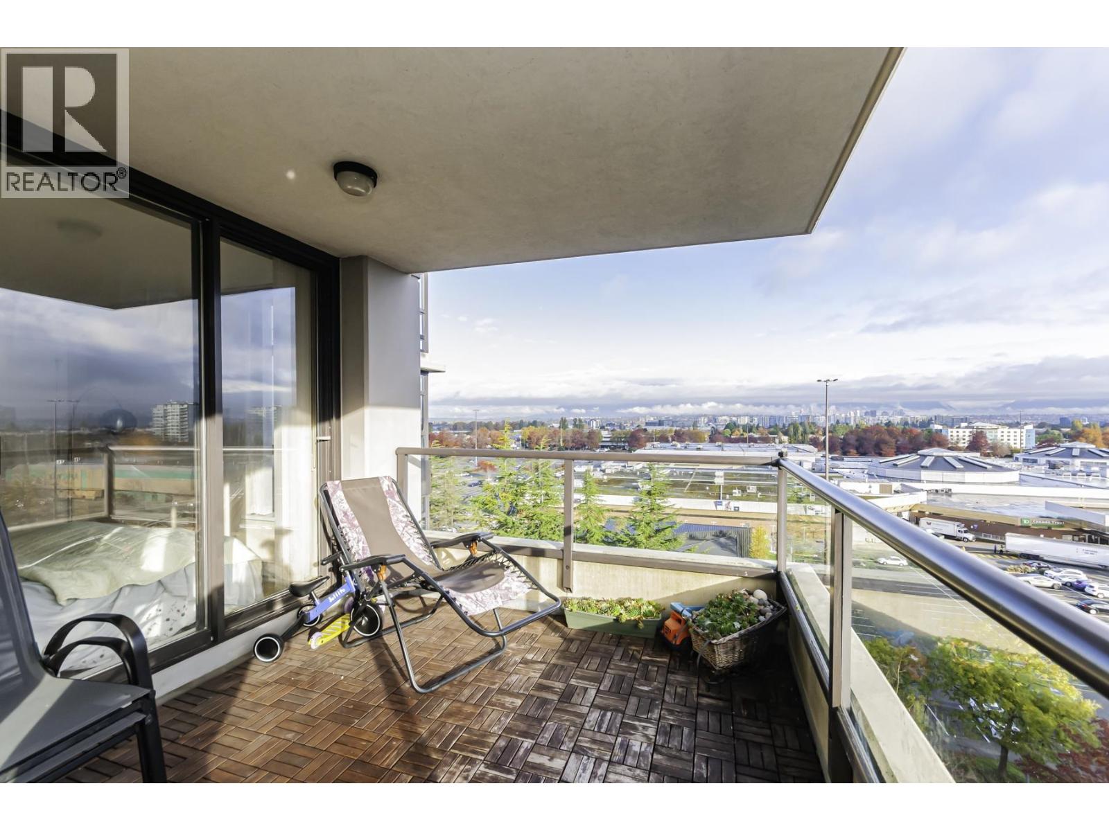 #1001-8160 LANSDOWNE Road, Richmond