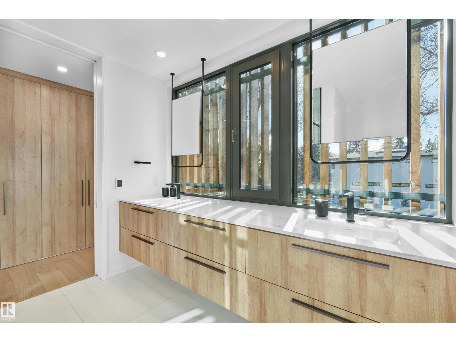 10204 130 ST NW, Edmonton