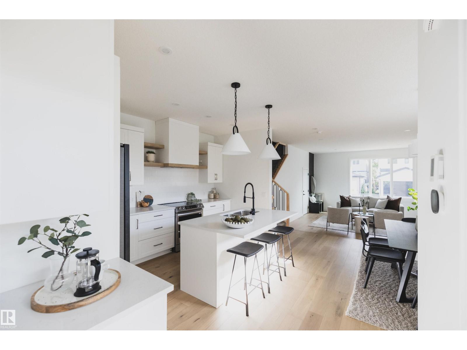 4216 121 ST NW, Edmonton