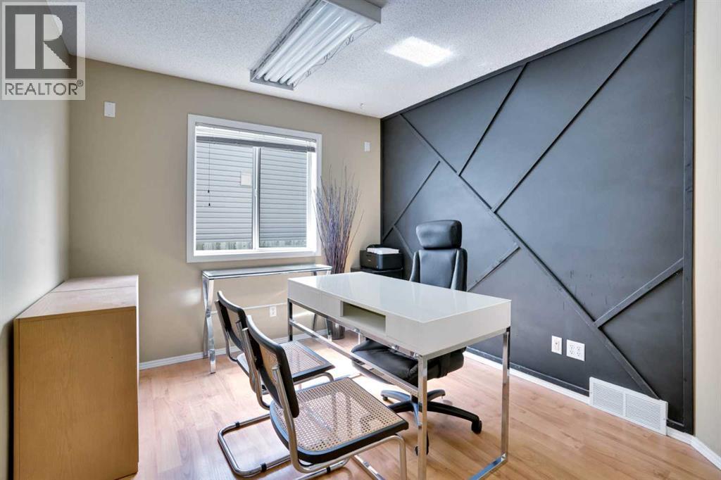 Single Family House for Sale in  Chaparral Drive SE Chaparral Calgary 