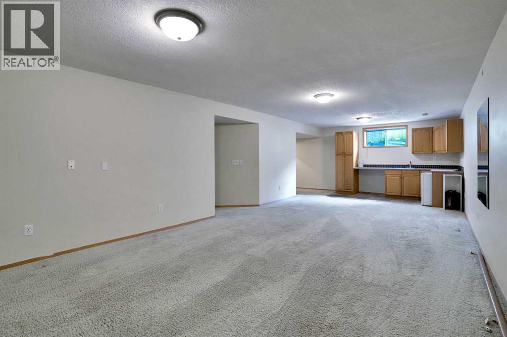 Single Family House for Sale in  Chaparral Drive SE Chaparral Calgary 