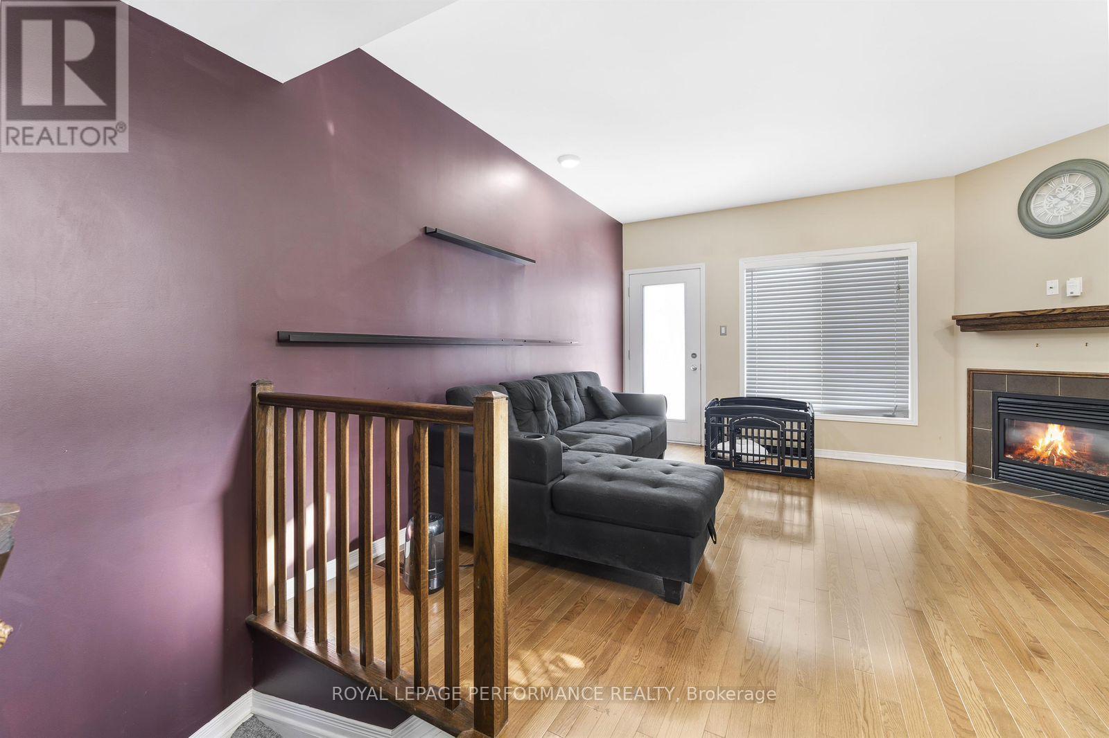 Spacious living room