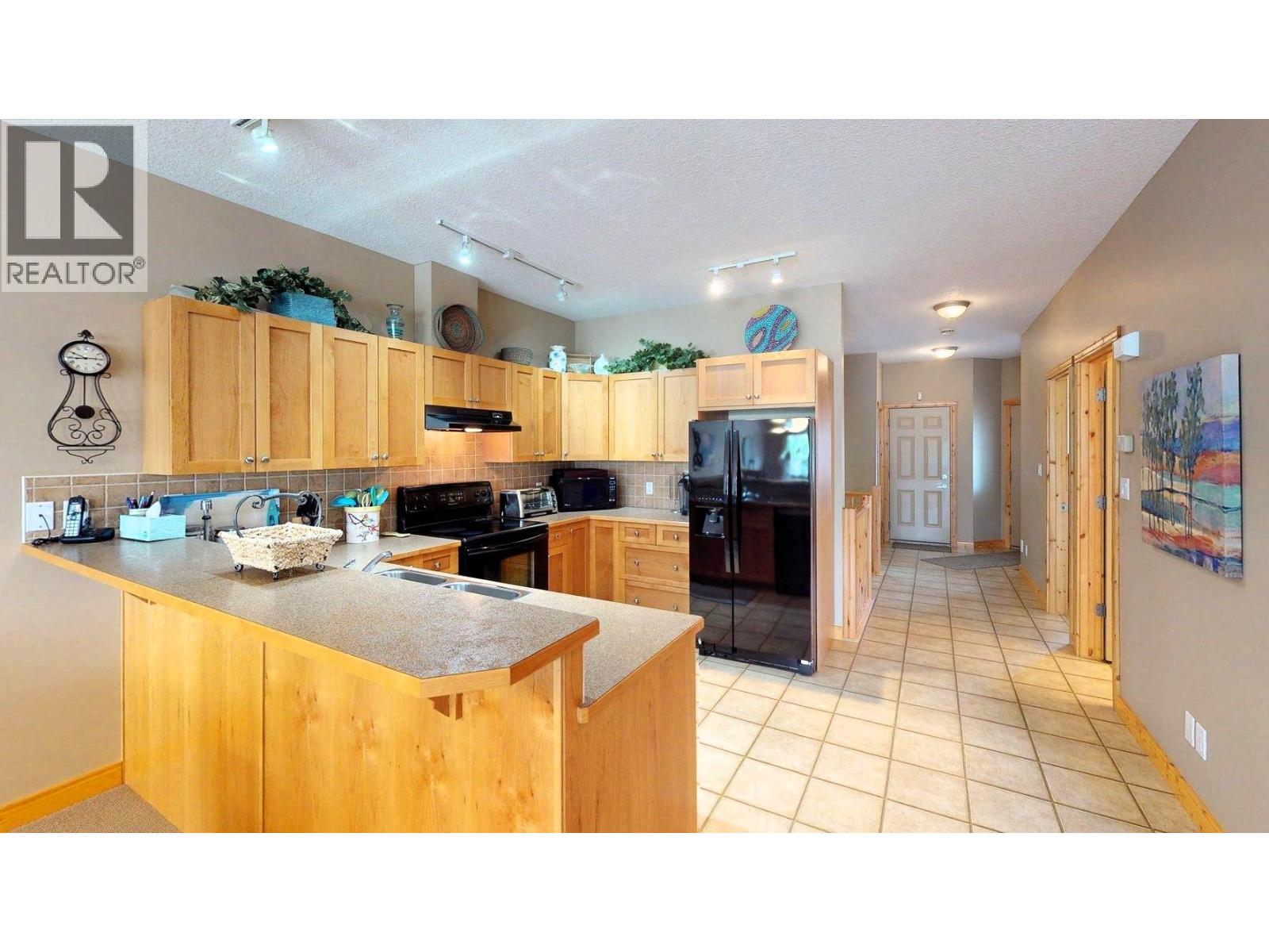 4886 RIDGE ROAD - 18