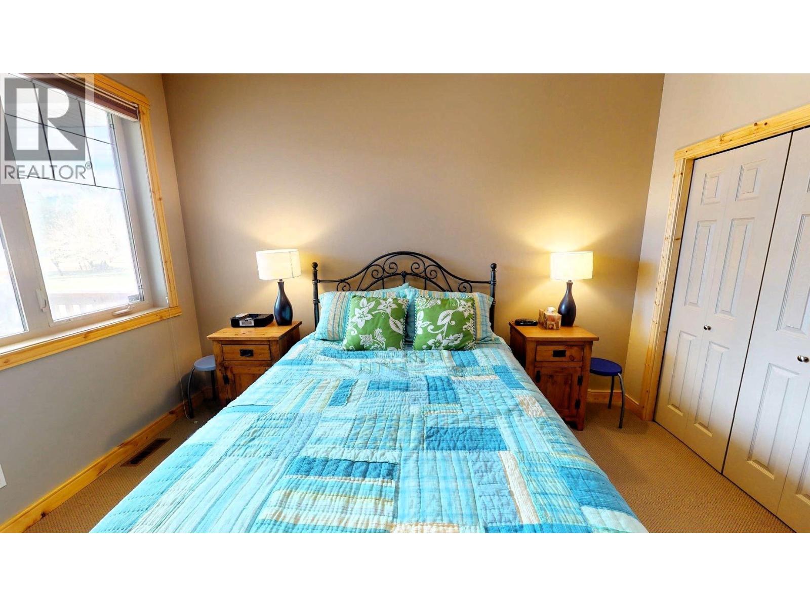 4886 RIDGE ROAD - 38