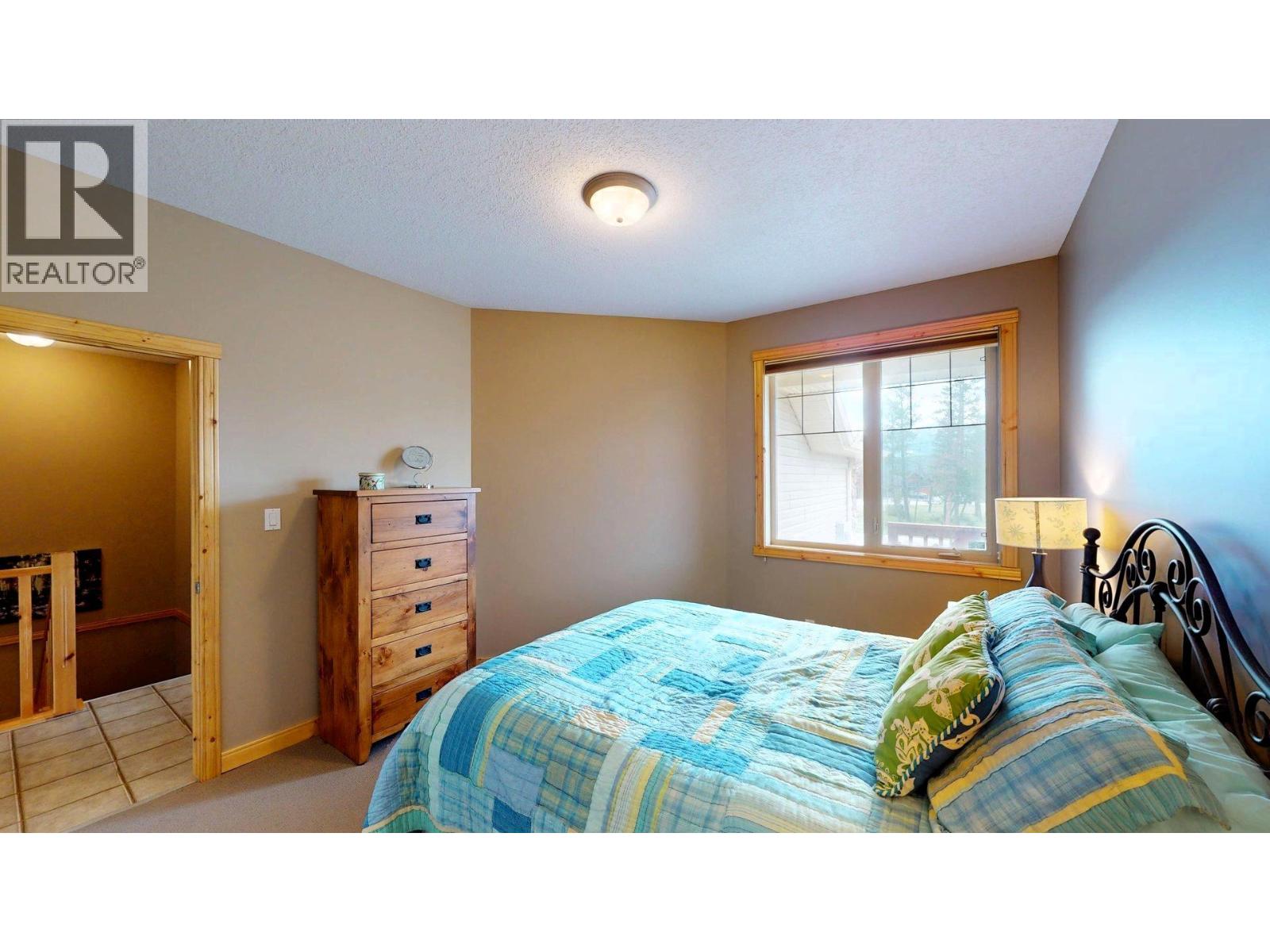 4886 RIDGE ROAD - 41